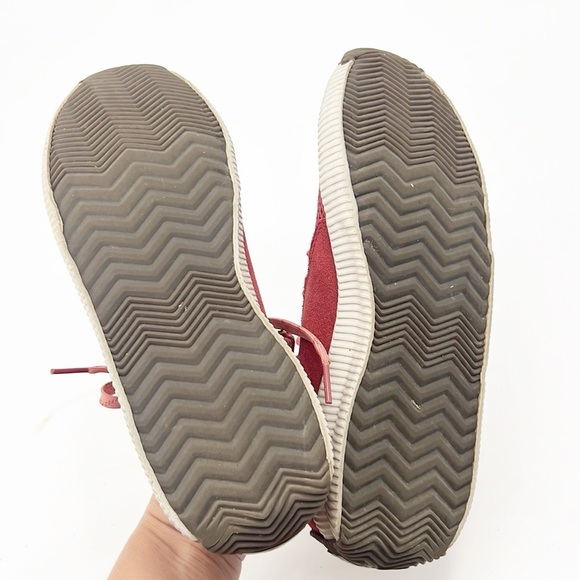 Sorel Out N About Plus Dusty Crimson Lace Up Sneakers Size 9 - Picture 9 of 11